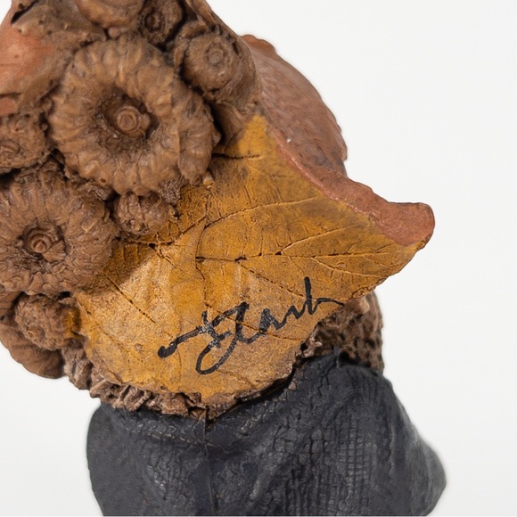 Signed Tom Clark Gnome - Corky 1990
Mold #59 Style #5126 Wine Cork Scorpio - Picture 3 of 10